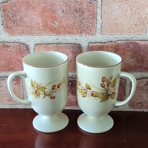 Action Japan Autumn Berry Footed Coffee/Tea Cups